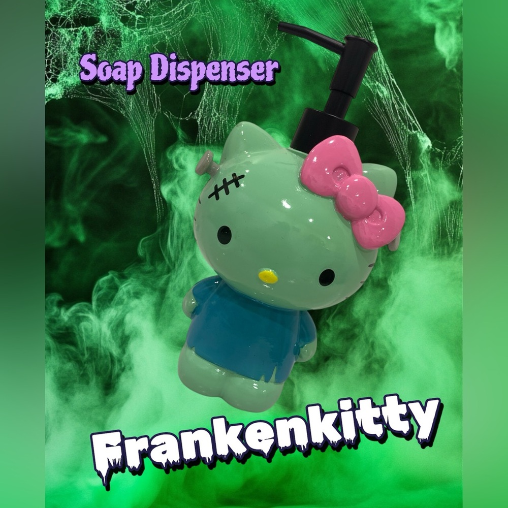 Hello Kitty  Halloween Frankenkitty Soap dispenser 🎃 NEW